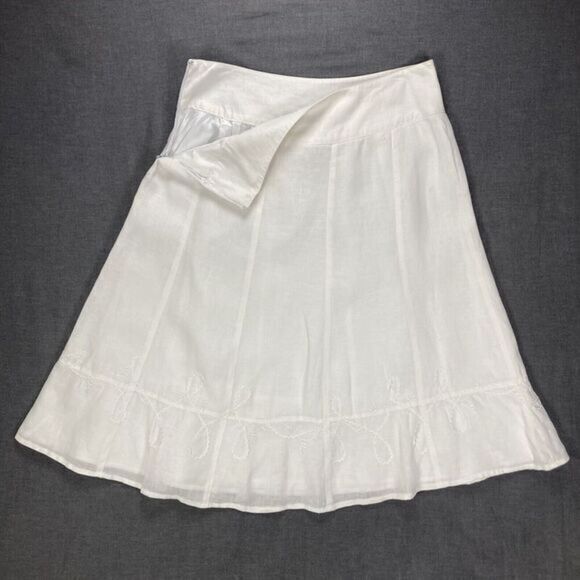 Chic White Midi Skirt - Picture 7 of 16